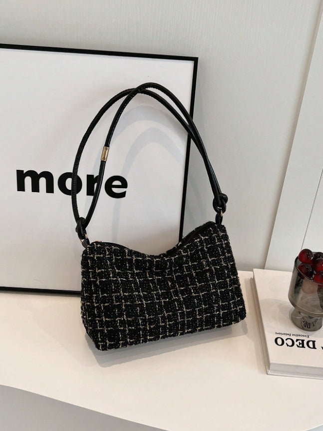 New Fashionable Women's Casual Shoulder Bag With Zipper Closure For Women #3629