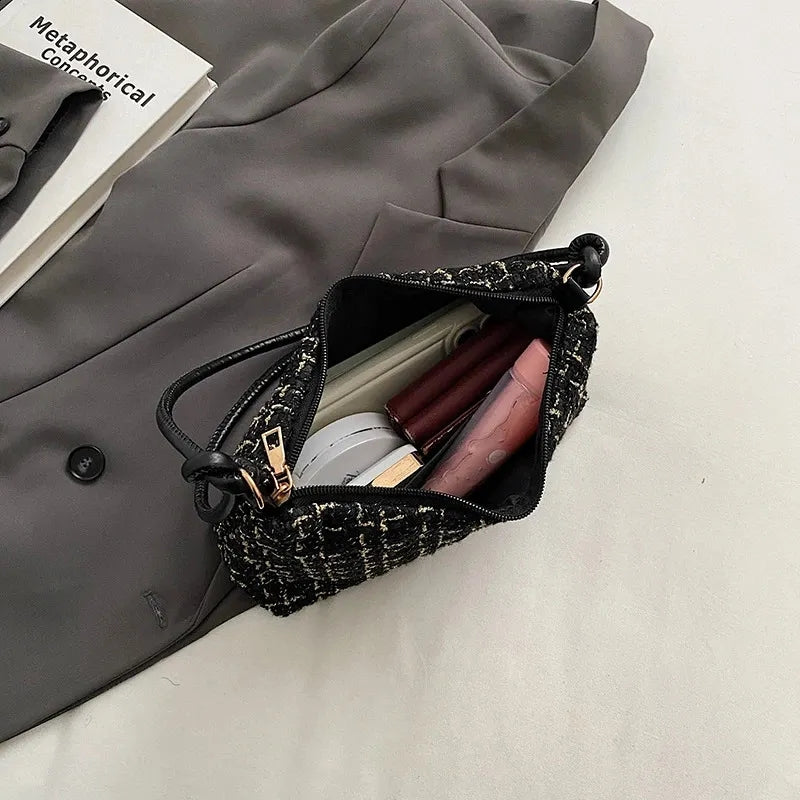New Fashionable Women's Casual Shoulder Bag With Zipper Closure For Women #3629
