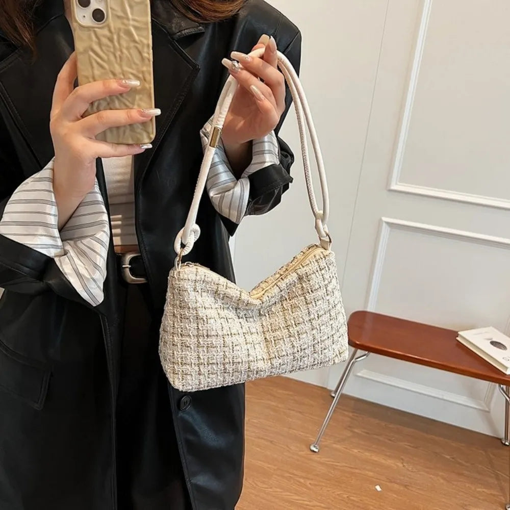 New Fashionable Women's Casual Shoulder Bag With Zipper Closure For Women #3629