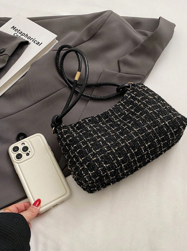 New Fashionable Women's Casual Shoulder Bag With Zipper Closure For Women #3629
